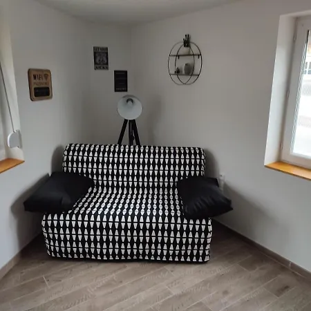 Hébergement de vacances Charmante Petite Maison Cosy Style Industriel Longuenesse